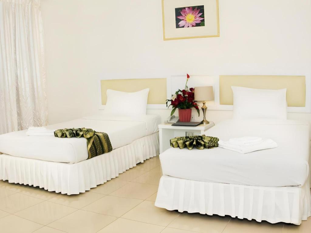 Seng Aroun Hotel Paksze Kültér fotó