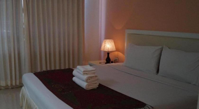 Seng Aroun Hotel Paksze Kültér fotó